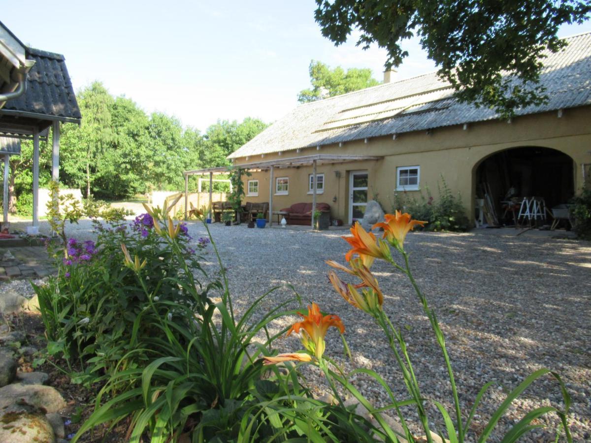 Okker Gokker Garden Hotell Allingåbro Exteriör bild